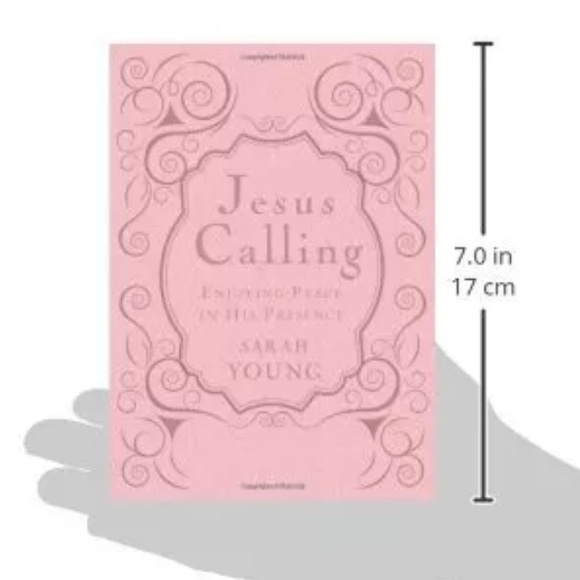 🌅 Daily Devotional ~ NWT~
Jesus Calling ~ pink - Picture 2 of 8